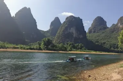 Li River Cruise & Longji Rice Terraces Private Day Tour