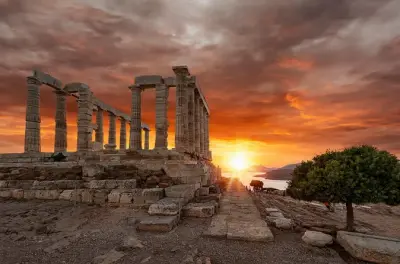 Atardecer en el cabo Sunión y templo de Poseidón desde Atenas