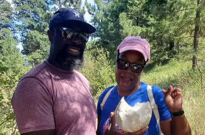 Boulder Foraging Class: Learn Edible Plants on a Mountain Hike