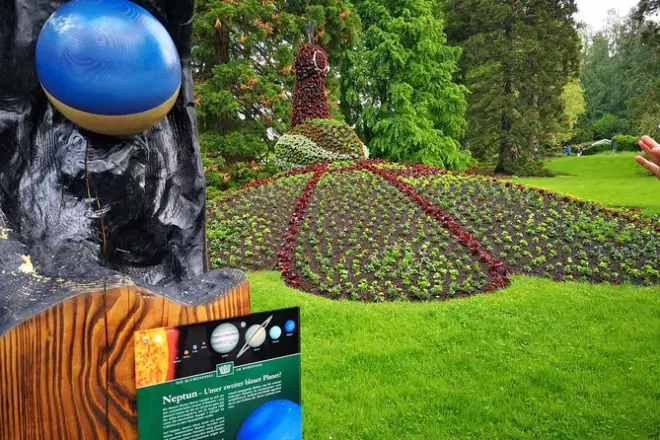 Meersburg & Mainau Tagesausflug: Schloss, Seerundfahrt & Blumeninsel