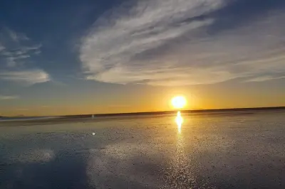 Salar de Uyuni 2-Tage Tour: Salzpfanne & Zugfriedhof