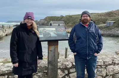 Belfast murales e Giant's Causeway: Tour privato 2-in-1 di un giorno