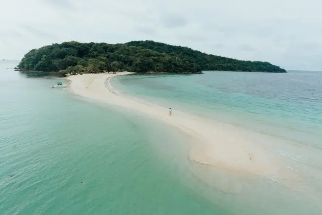 Coron Speedboot-Tour: Malcapuya, Banana Island & Schnorcheln