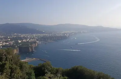 Pompeia e Sorrento: Tour privado de um dia com vinícola e traslado