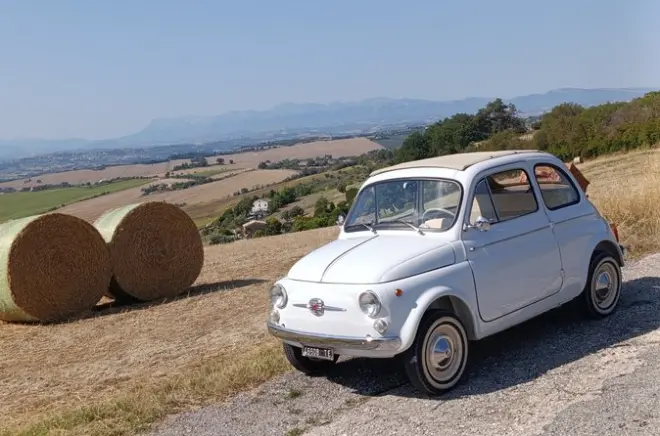 Fiat 500 a Macerata tra borghi con degustazioni di vino e olio