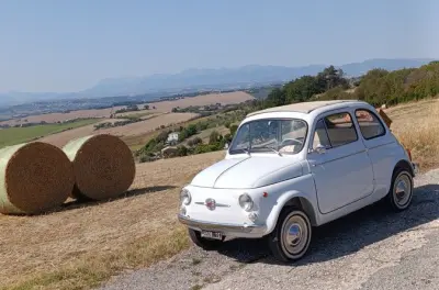 Villages de Macerata com Fiat 500 e degustação de vinho e azeite