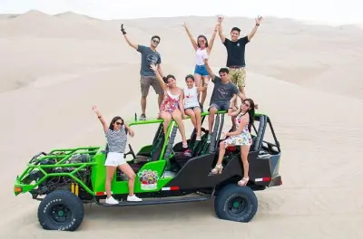 Passeio de buggy, sandboard e degustação de vinhos em Ica
