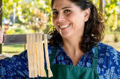 Tour em Pompeia e aula de culinária: Aprenda a fazer massa na Itália