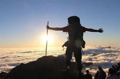 Trilha ao pico Fansipan saindo de Sapa: Cume de 3143m em um dia