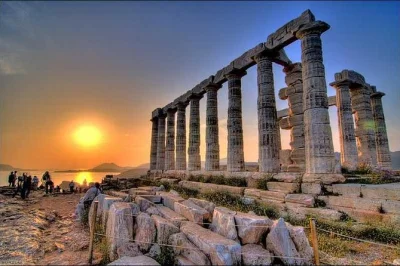 Private tour zum kap sounion mit halt am see vouliagmeni, küstenfahrt, poseidontempel, sonnenuntergangsblick. moderne fahrzeuge, lokaler fahrer, wlan inklusive.