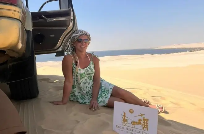 Deserto bianco e nero da Il Cairo: Safari di 24 ore
