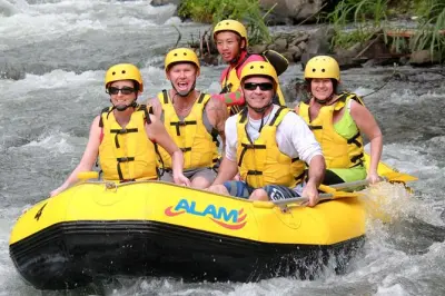 Rafting no rio Nimanga em Manado: Aventura em corredeiras