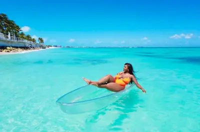 Foto aérea em caiaque transparente em Montego Bay