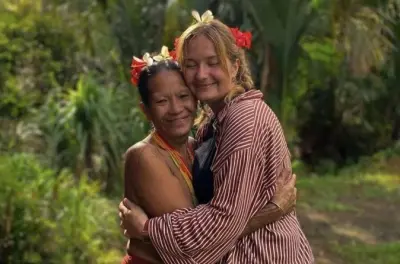 Selva Mentawai 5 dias com hospedagem tradicional Uma em Padang