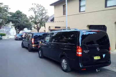Brisbane Airport to Noosa Private Transfer: Minivan for 1–5