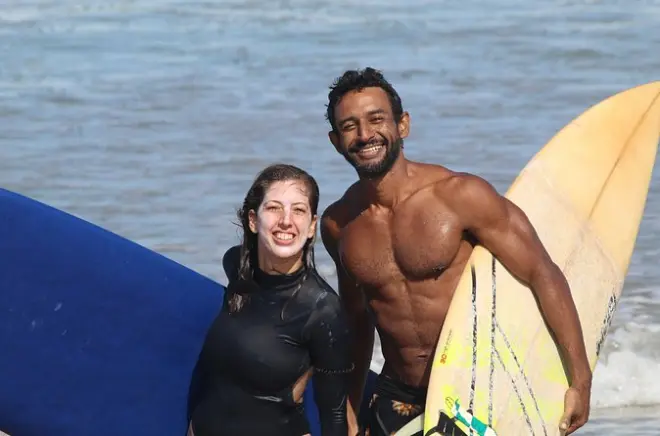 Surfing Lessons in Tamarindo: Learn to Ride Waves