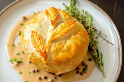 Cours de saumon Wellington à Fort Worth : Préparez un menu en 3 plats