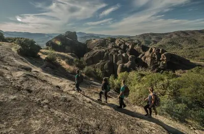 Randonnée à Meteora : Sentiers des monastères depuis Kastraki