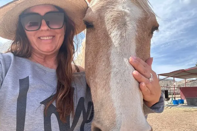 Jornada Sagrada com Cavalos em Sedona: Cura Assistida por Equinos