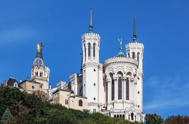 Tour privado em Lyon com guia local: De Bellecour a Fourvière