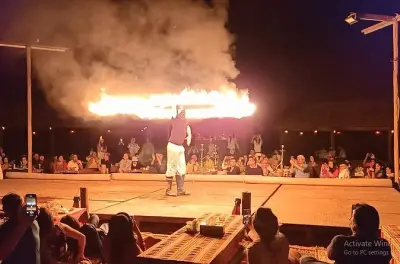 Desert Safari Dubai: Dünenfahrt, Kamelritt & BBQ-Abendessen