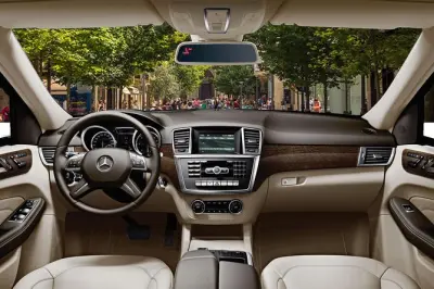 Privater Transfer vom Stadtzentrum San Sebastián zum Flughafen
