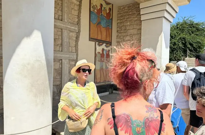 Knossos Palace tour: Skip-the-line small group 90 mins