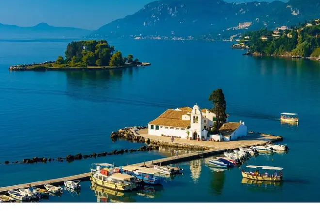 Grottes de Paleokastritsa et Kanoni lors d'une journée à Corfou