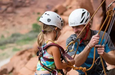 Escalade à Moab demi-journée : Parcours guidés pour tous niveaux