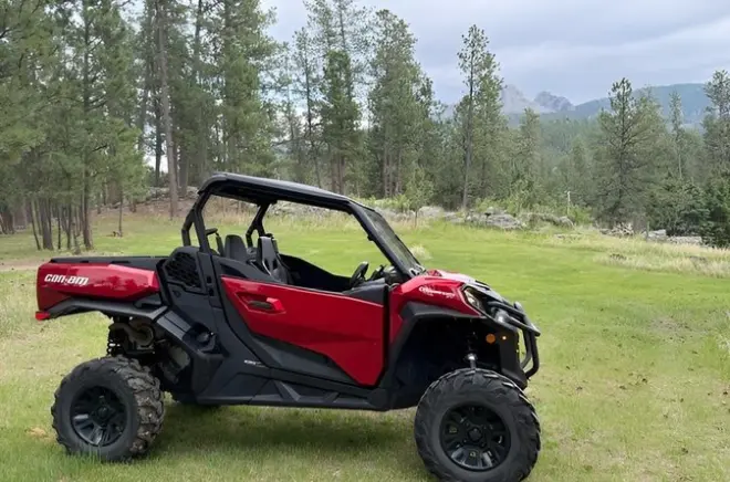 Can-Am Commander 2-seater rental in Mesquite: Self-guided trails