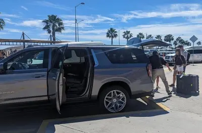 Privater Flughafentransfer von Cabo San Lucas zum Hotel