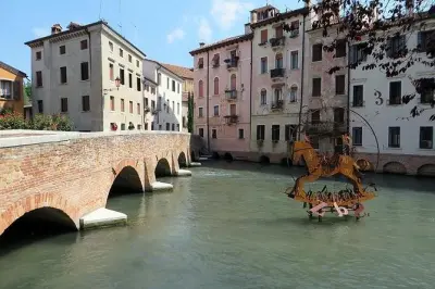 Treviso walking tour with local guide and Prosecco tasting