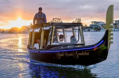 Surfers Paradise Gondola Cruise: Mansions & Skyline Views