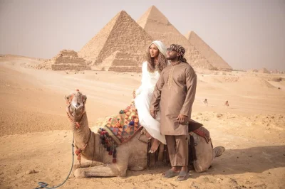 Entdecke Ägyptens geschichte bei einem kairo-tagesausflug zu den pyramiden von gizeh, memphis, sakkara & dahschur. inklusive hoteltransfer, erfahrener guide, eintritt und allen transfers.