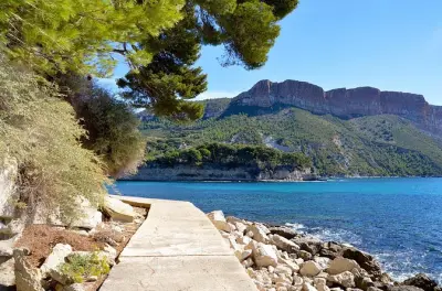 Cassis e Aix-en-Provence: Tour di un giorno tra mercato, vino e mare