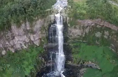 Tour privado a Tequendama e Hacienda Coloma saindo de Bogotá