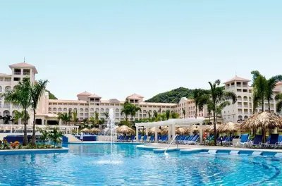 Private Transfer Liberia Airport to Riu Palace Guanacaste