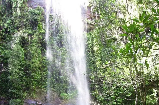 Pirenópolis desde Brasília: Cascadas y gastronomía local en un día