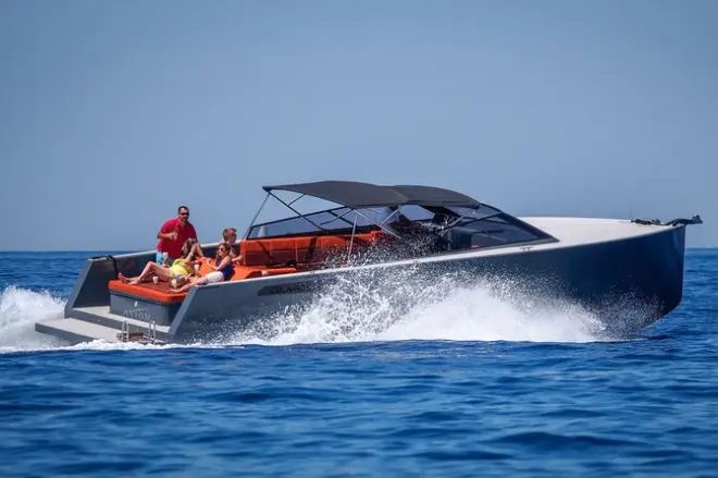 Private Yachtcharter ab Hvar: 45-Fuß Axiom mit Kapitän