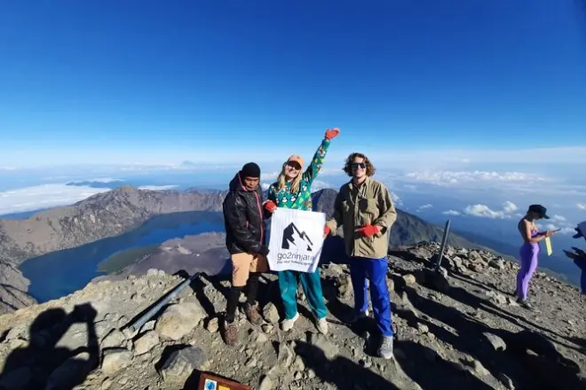 Mount Rinjani privat: 3 Tage Gipfel, Krater und heiße Quelle