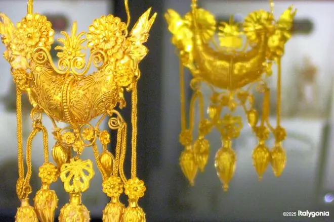 MarTa Museum Taranto tour: Greek gold & Roman mosaics