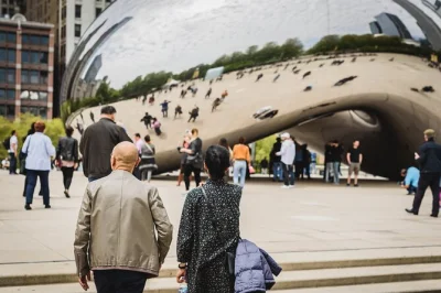 Feel the energy of chicago’s skyline, cruise the river with a local guide, and see cloud gate up close. includes small group, hotel pickup, and all admissions.