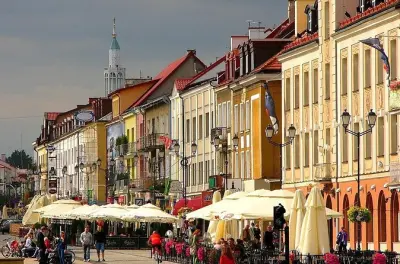 Centro histórico de Bialystok com guia particular e palácio Branicki