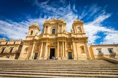 Ragusa Barocktour ab Catania oder Taormina: Drei UNESCO-Städte