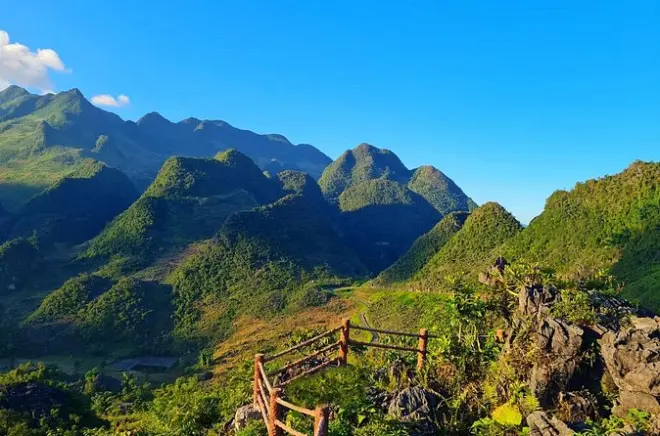 3-tägige Ha Giang Loop Motorradtour: Dong Van Karstplateau