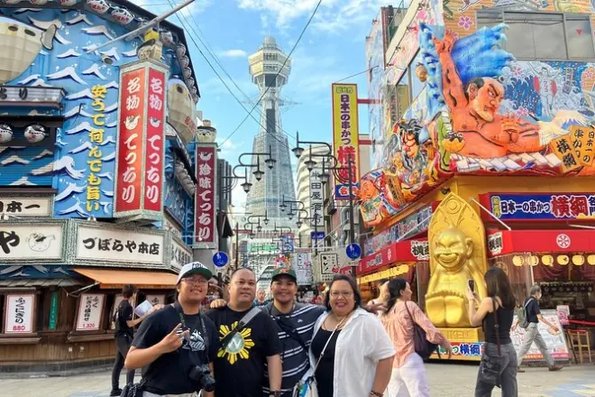 Osaka Day Trip from Kobe: Private Car with Licensed Guide