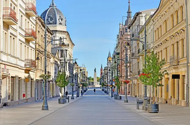 Lodz Old Town Walking Tour: Private Guide & Highlights
