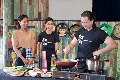 Myanmar cooking class in Yangon: Market to table with local cooks