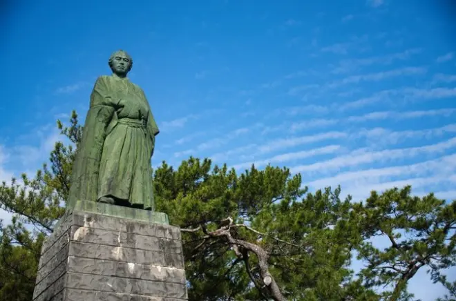 Katsurahama Beach & Ryoma History: Private Tour from Kochi Port