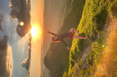 Geführte Wanderung zum Sonnenuntergang auf Morro do Saboó mit Lampen